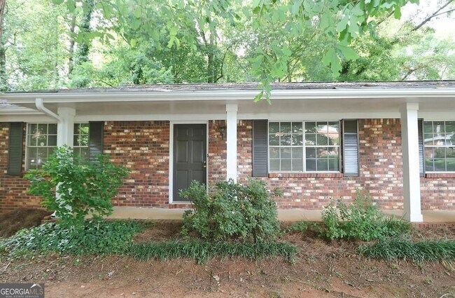 Building Photo - 4215 Fawn Ln SE