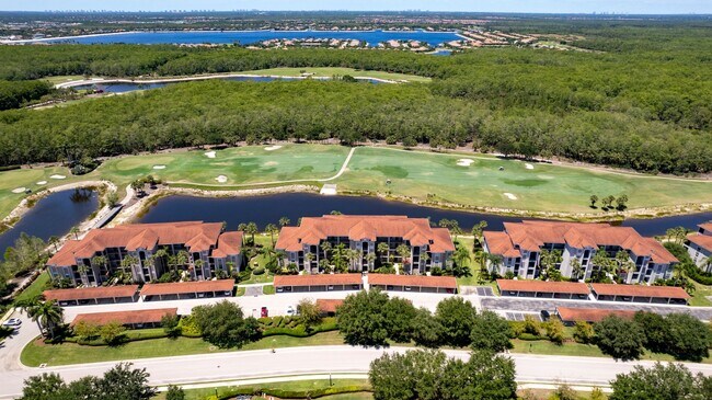 Building Photo - ** HERITAGE BAY ** 2 BED / 2 BATH - CONDO ...