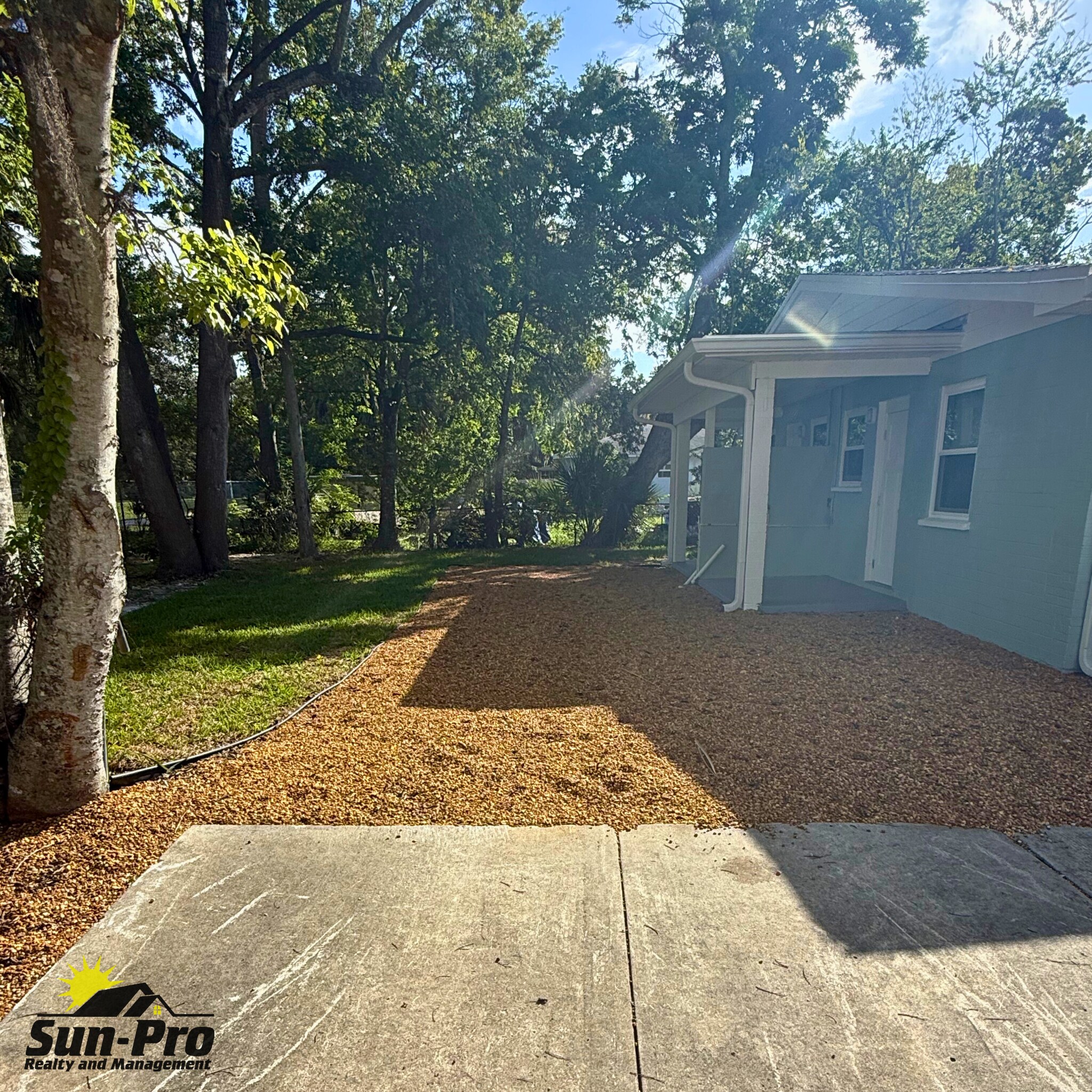 Building Photo - 750 Bethune St