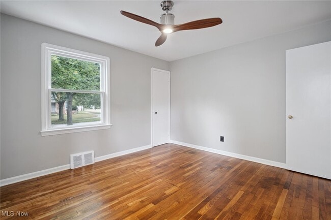Building Photo - 18201 Maple Heights Blvd