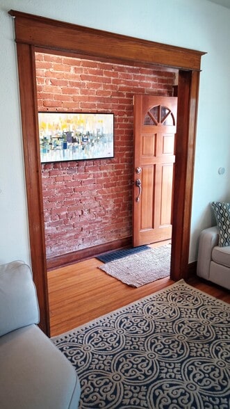 Entryway w/exposed brick - 2415 N Vine St