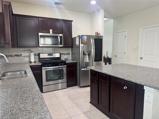 Building Photo - 2608 Hudson Ln