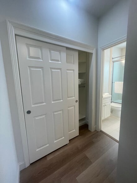 Building Photo - 367 Channing Ave