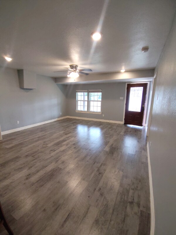 Building Photo - 25745 Dulaney St