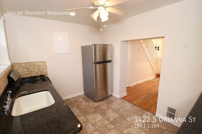 Building Photo - 1422 S Orianna St