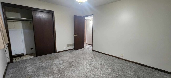 Building Photo - Spacious Home for Rent!