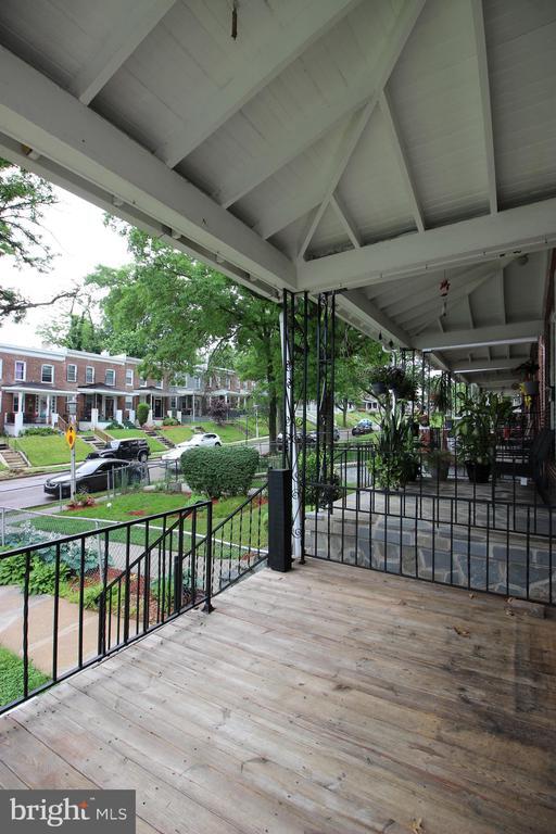 Building Photo - 3300 Piedmont Ave