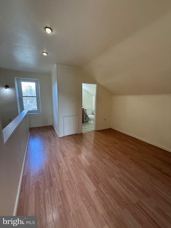 Building Photo - 403 S Main St