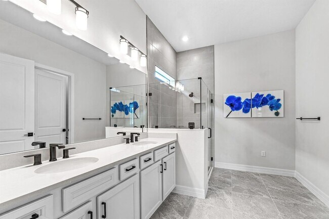 Building Photo - 12325 Frontline Ln
