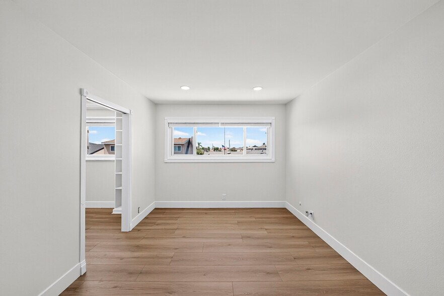 Building Photo - 8321 Santa Margarita Ln