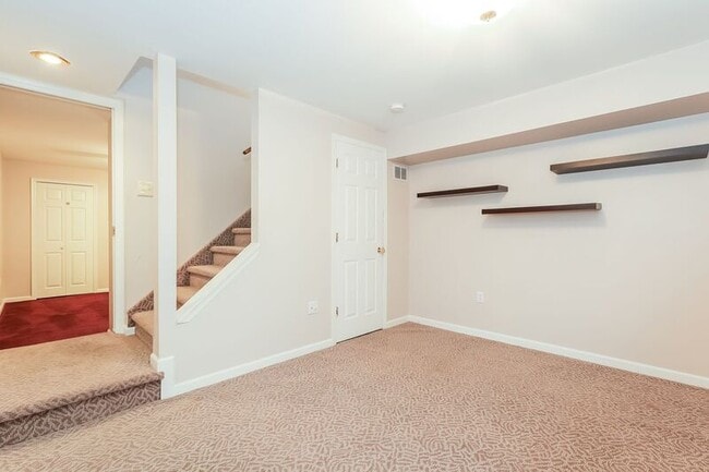 Building Photo - 783 Eagle Ln