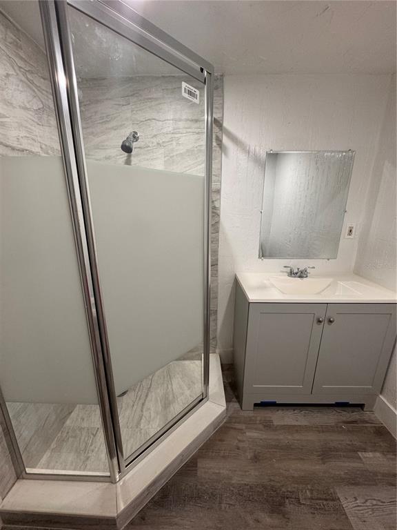 Building Photo - 653 NE 71st Ave