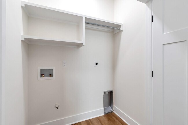 Building Photo - 625 Briarbrook Ln