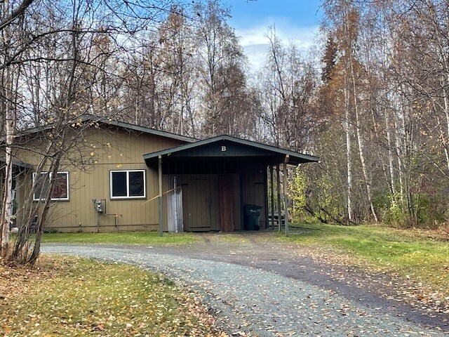 Building Photo - 20620 Scenic Dr