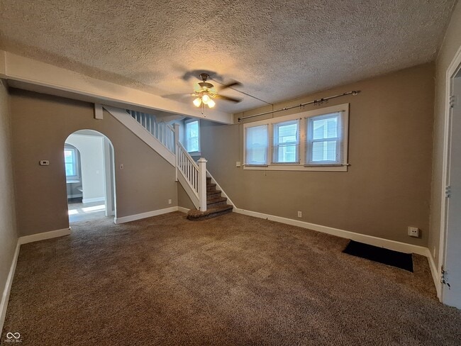 Building Photo - 4841 N College Ave