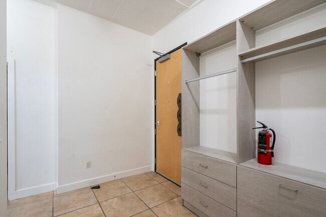 Building Photo - North Park Lofts - Historic Pearl District Warehouse Studio w/parking/most utilities/private balc...