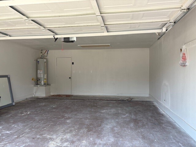 Building Photo - 10907 Spring Harvest Dr