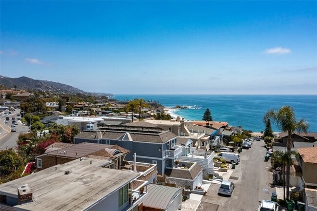 Building Photo - 181 Sunset Terrace