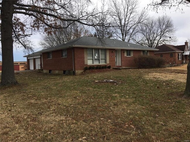 Building Photo - 4739 Butler Hill Rd