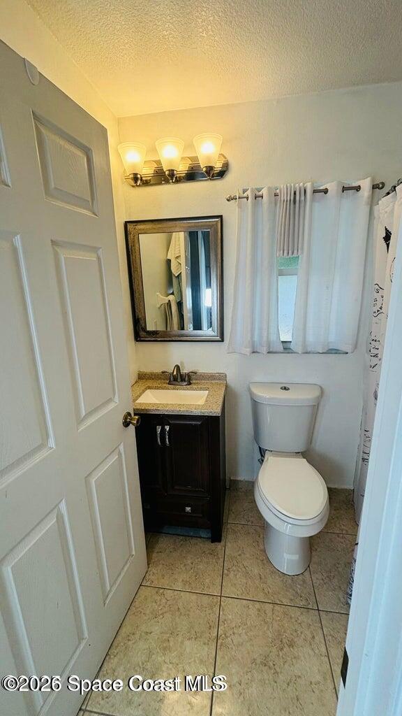 Building Photo - 815 Tyrol Ave NW