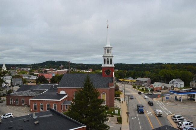 Building Photo - 2 Silver St