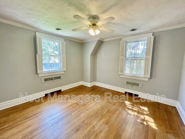 Building Photo - 1518 Fort Bragg Rd