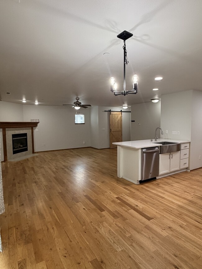 Building Photo - 1266 Hudson St