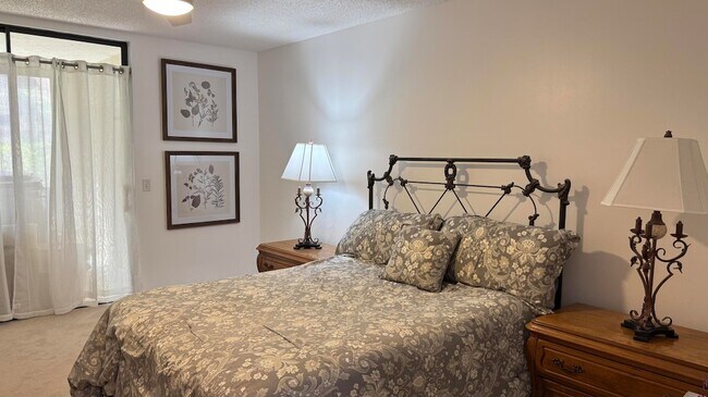 Building Photo - 5195 Europa Dr