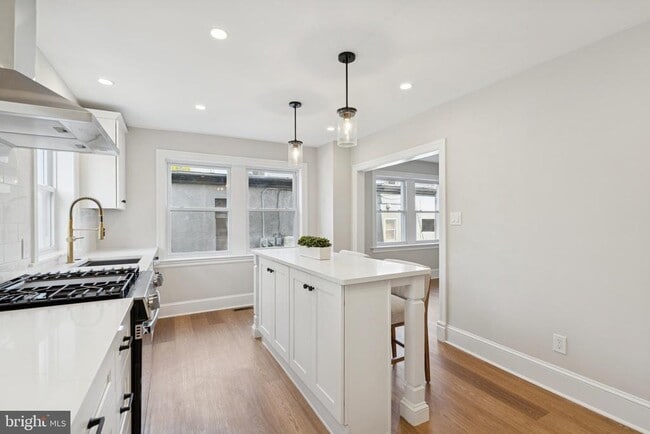 Building Photo - 2110 Bellemead Ave