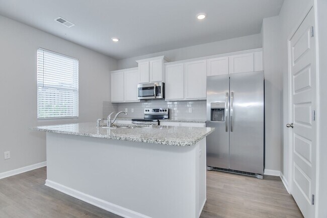 Building Photo - 4 Bedroom Minutes from Fort Eisenhower!