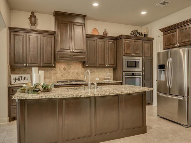 Building Photo - 12912 Schleicher Trail