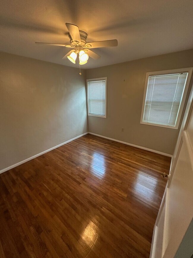 Building Photo - **Live the Ocean Beach Dream