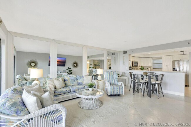 Building Photo - 801 S Ocean Dr