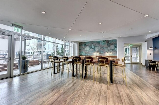 Building Photo - 923 Peachtree St NE