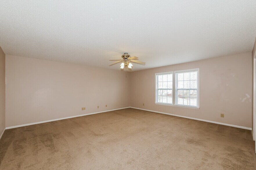 Building Photo - 2181 Olympia Dr