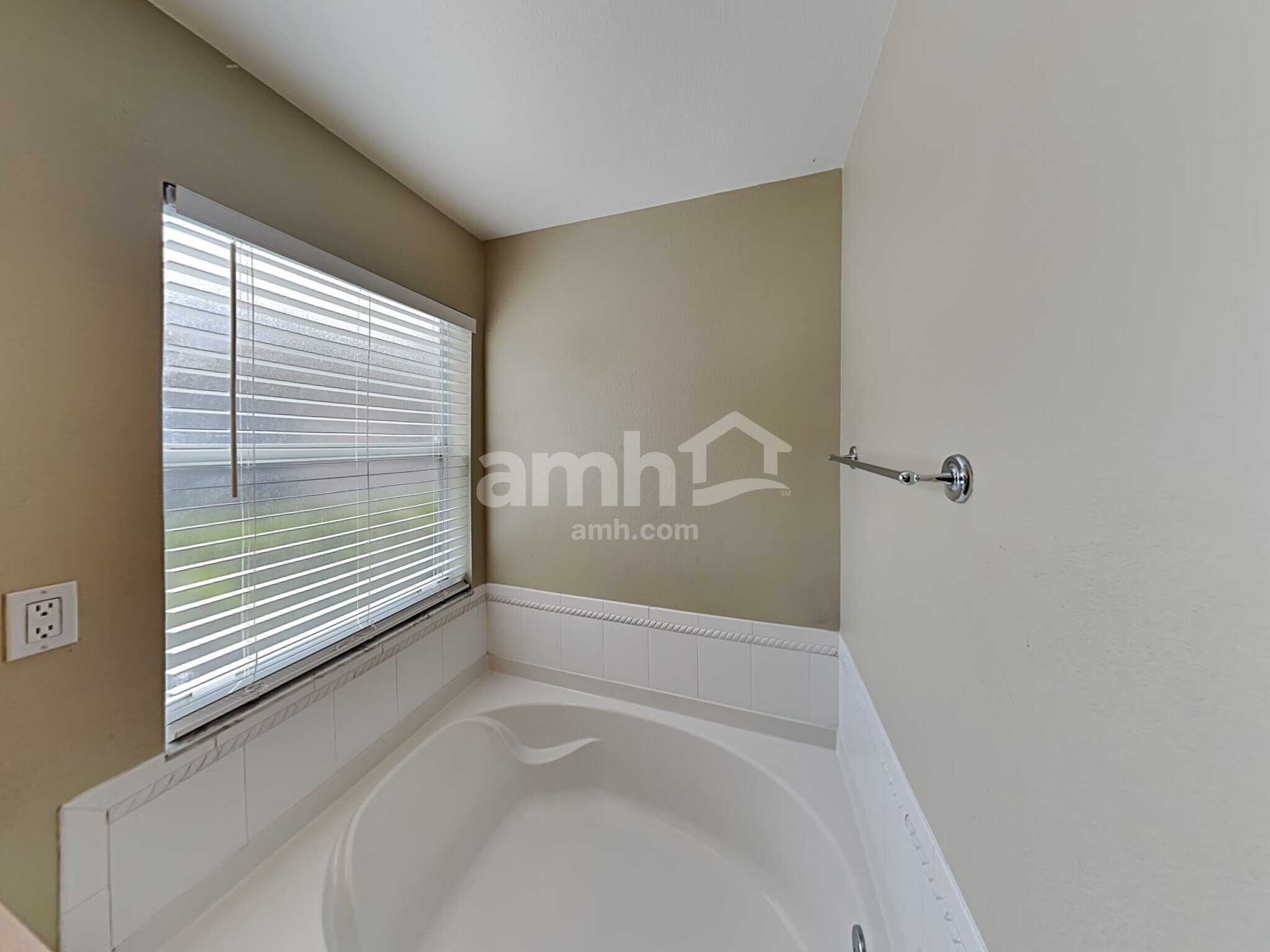 Building Photo - 11604 Brookmore Way