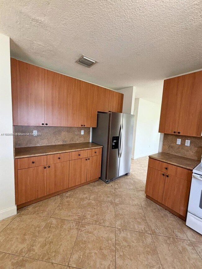 Building Photo - 9032 SW 208th Terrace