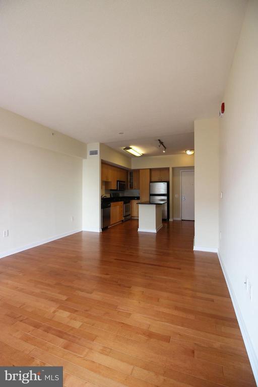 Building Photo - 475 K St NW