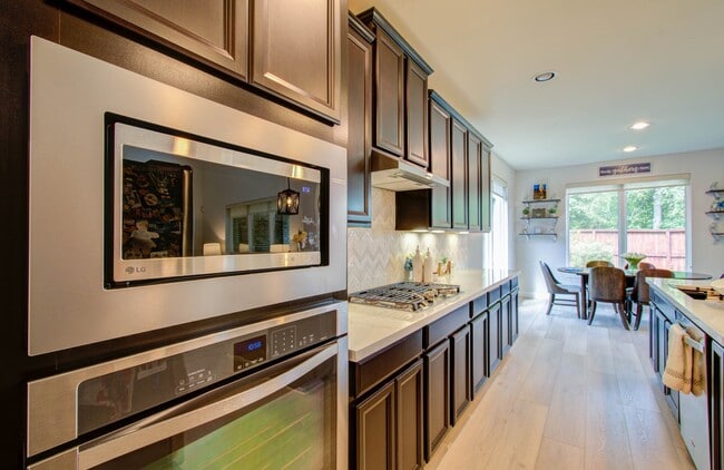 Building Photo - 5206 Belle Manor Ln