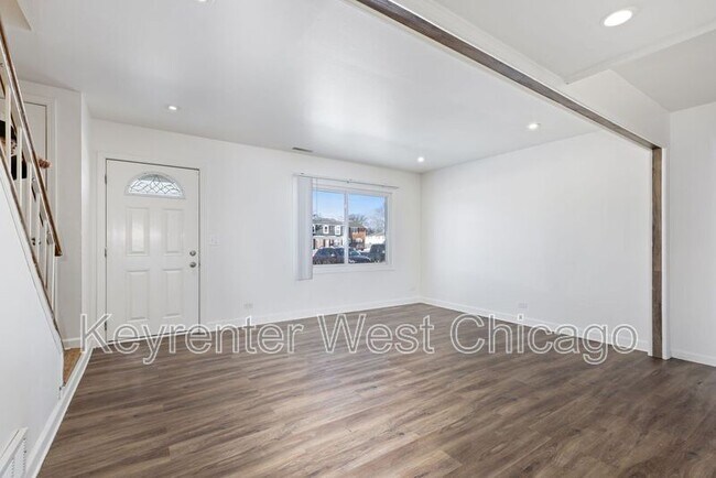 Building Photo - 1533 McKool Ave