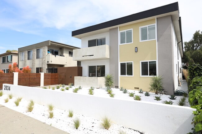 Building Photo - 2034 Garth Avenue