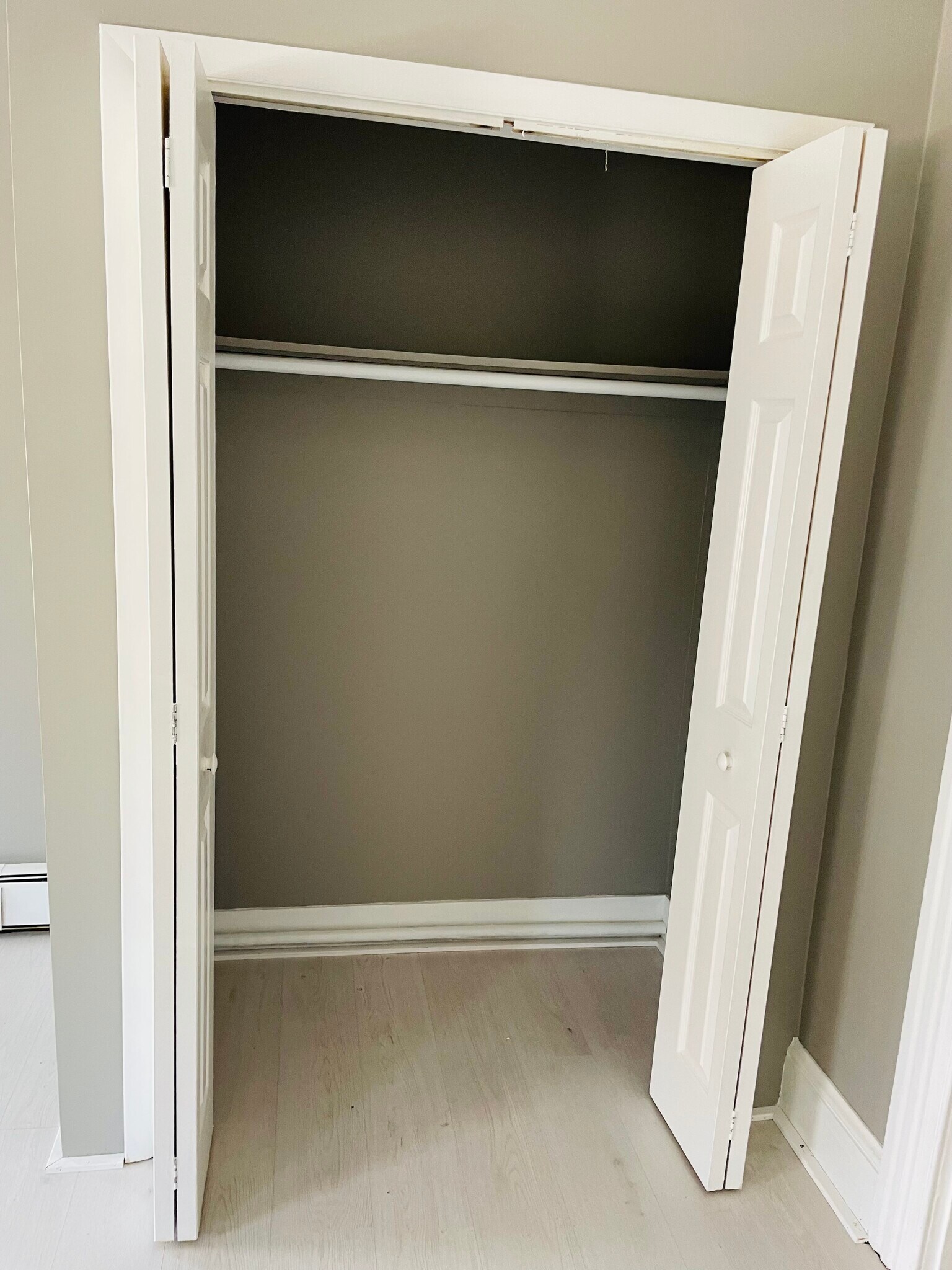 Building Photo - 1006 E Market St