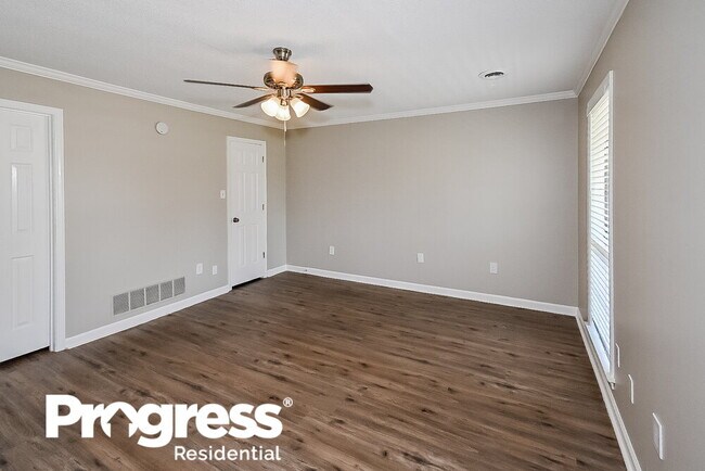 Building Photo - 7395 Greenbrook Pkwy