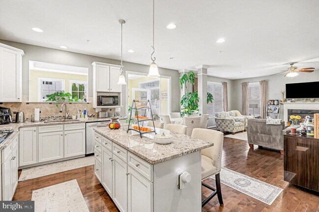 Building Photo - 13773 Night Sky Dr