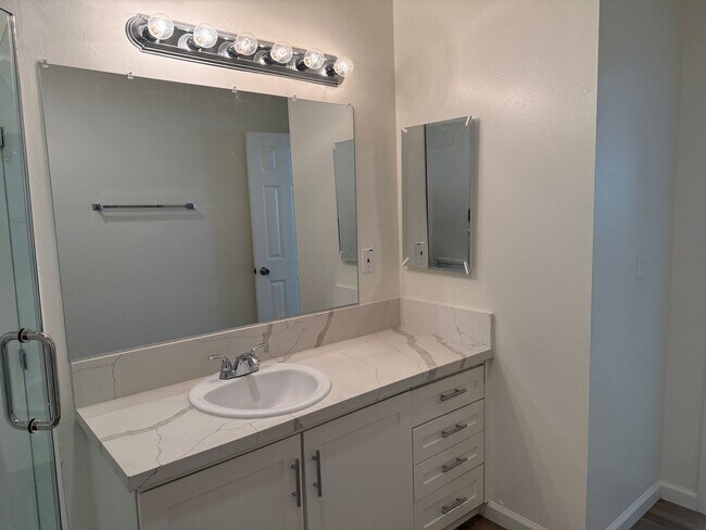 Building Photo - 4738 Elderwood Ct