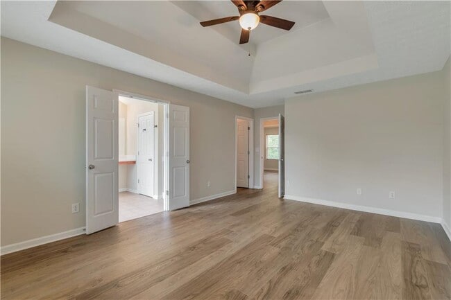 Building Photo - 3168 Meadow Point Dr