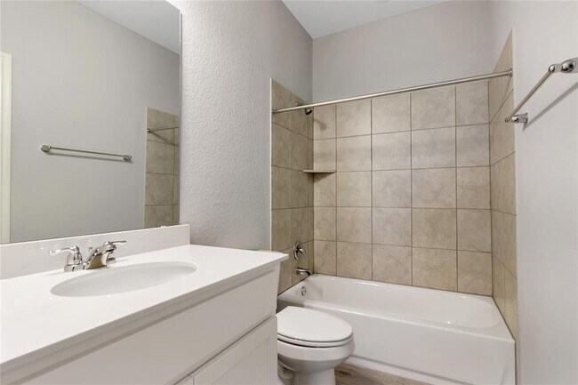 Building Photo - 141 Quiet Man Dr