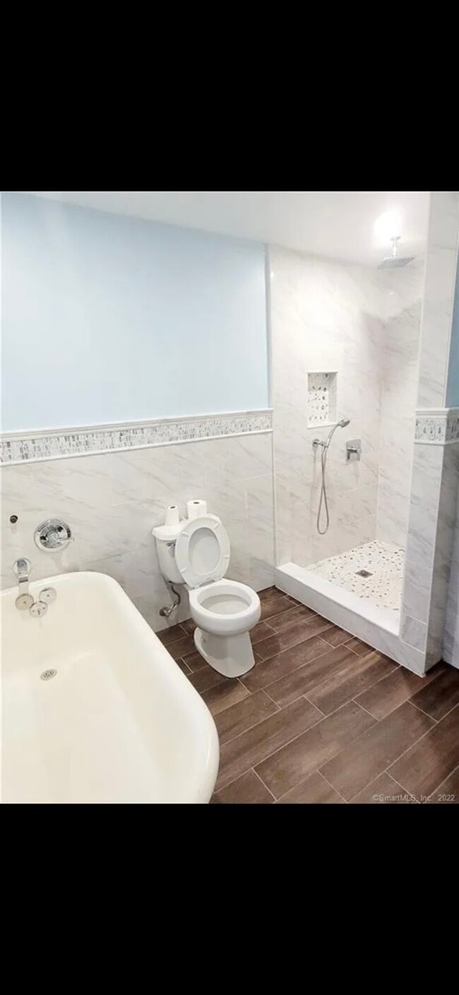 Building Photo - 23 Harding Pl