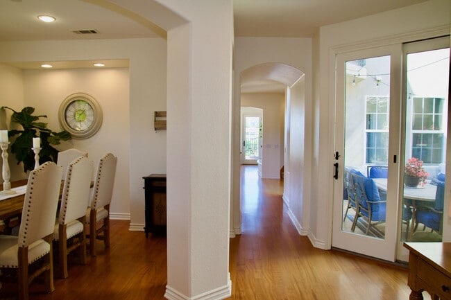 Building Photo - Carlsbad Arroyo Retreat