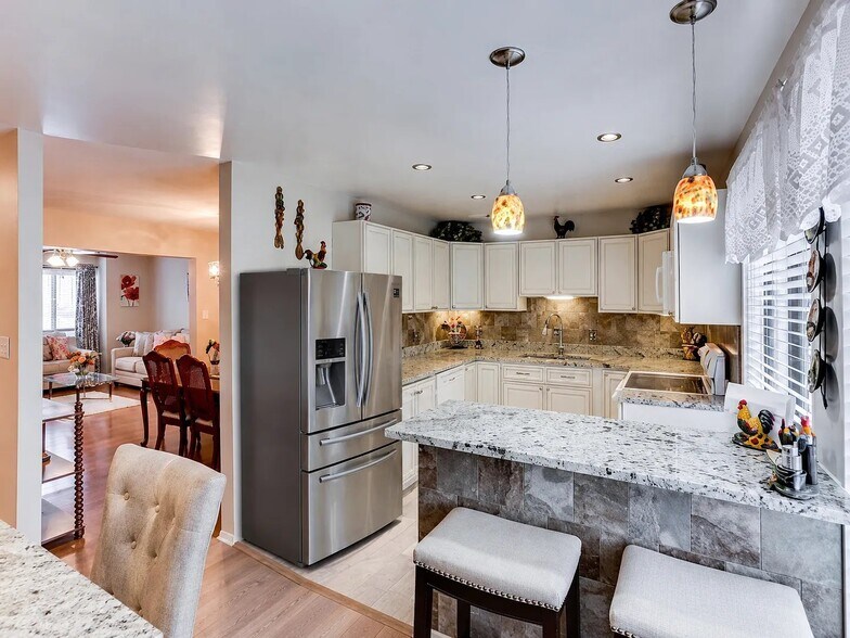 Building Photo - 8723 Ridge Hollow Ct